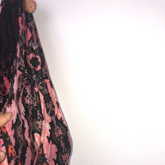 Romeo & Juliet Couture Cold Sleeves Short Dress Size Small - Picture 3 of 7